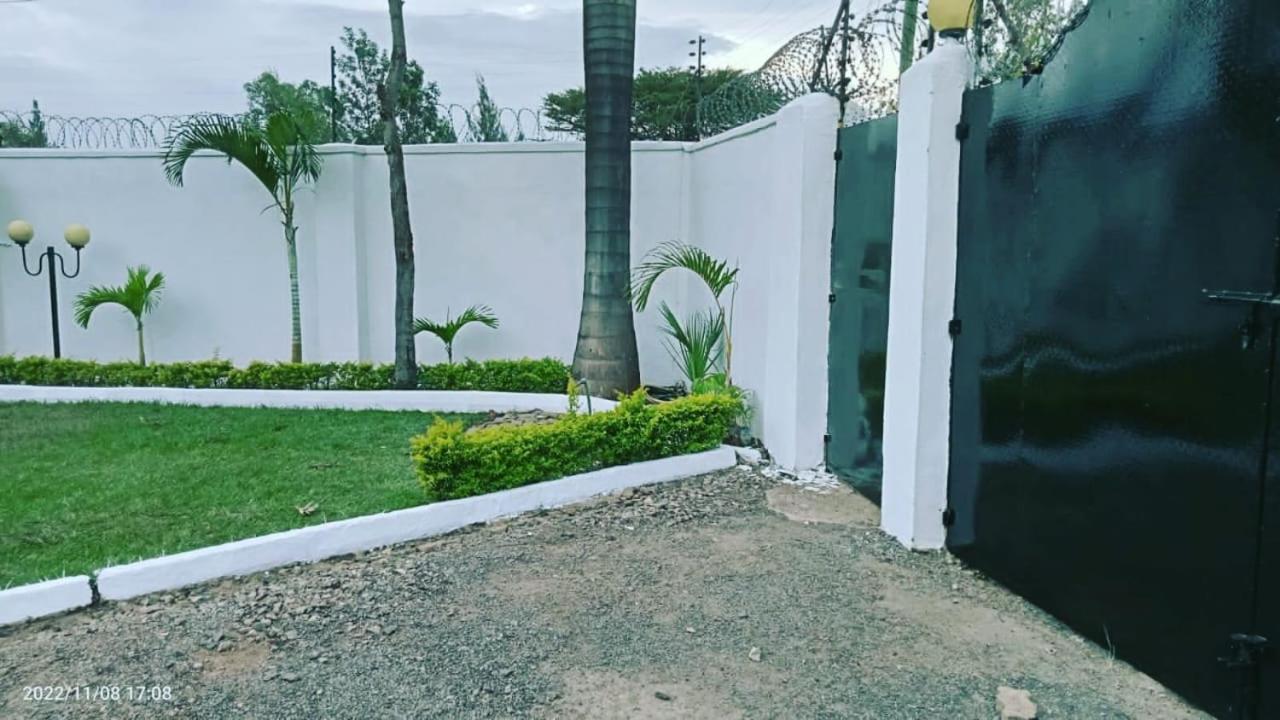 Sofitel 3 Bedrooms Own Compound Mamboleo Kisumu Bagian luar foto